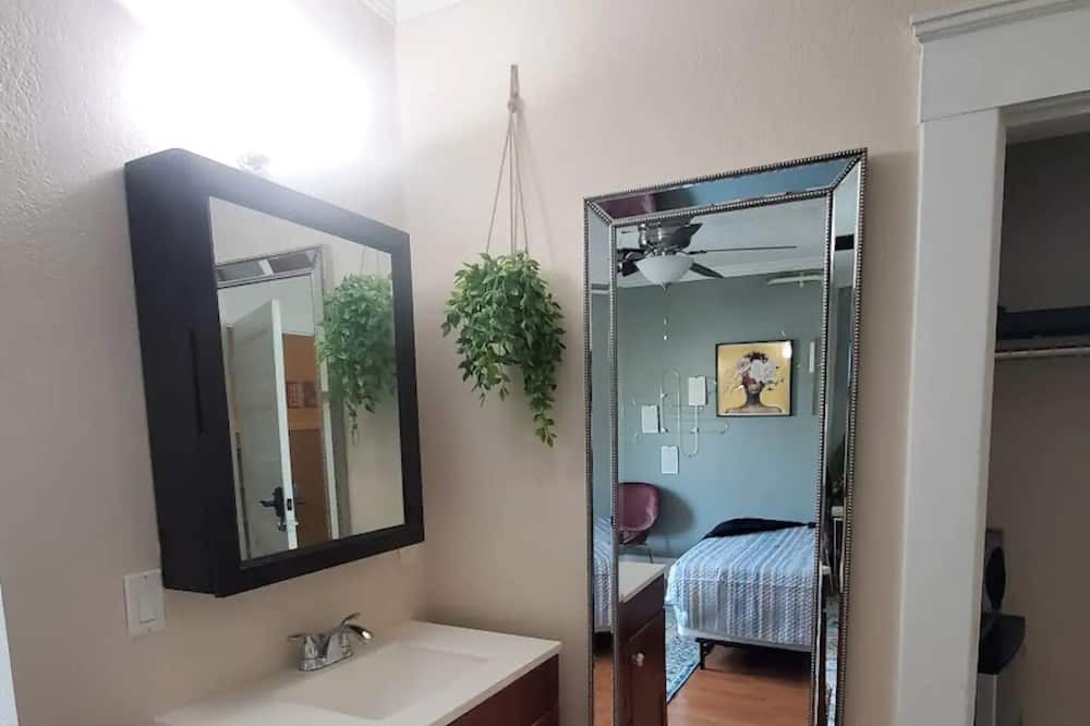 Photo of Bedroom in Cortez Hill