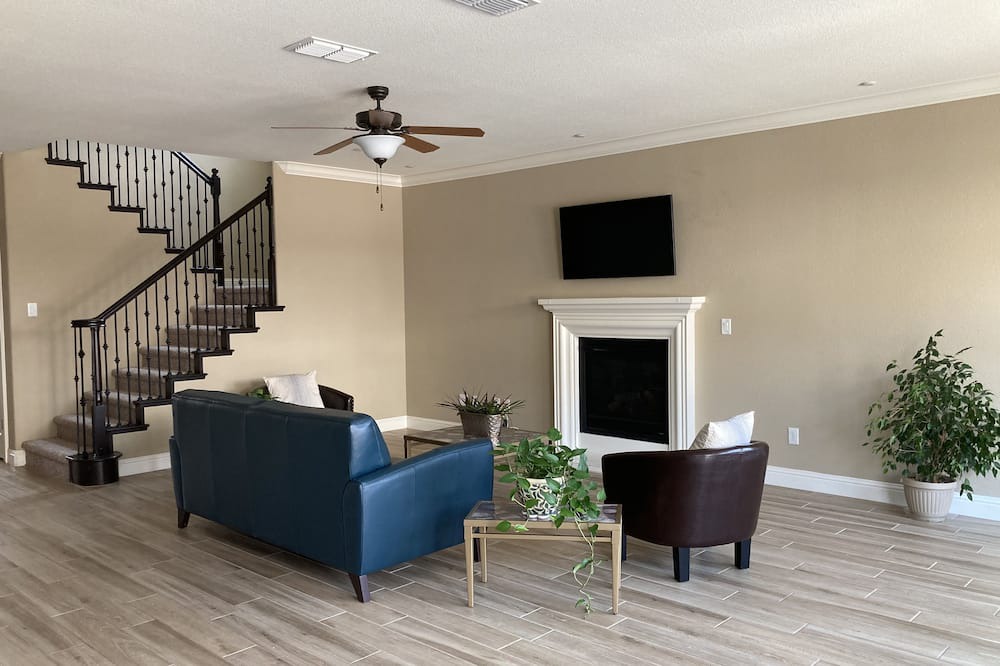 Photo of Livingroom in Lincoln