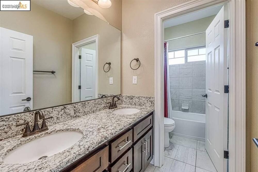 Photo of Bathroom in Lincoln