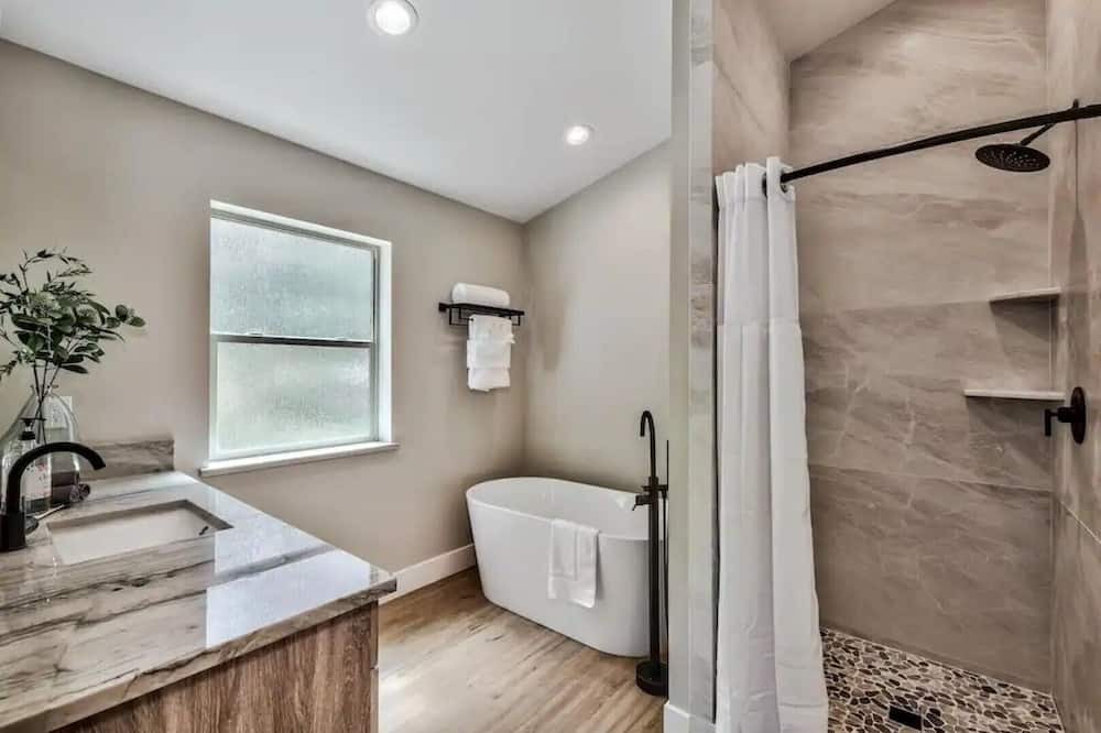 Photo of Bathroom in Y Area