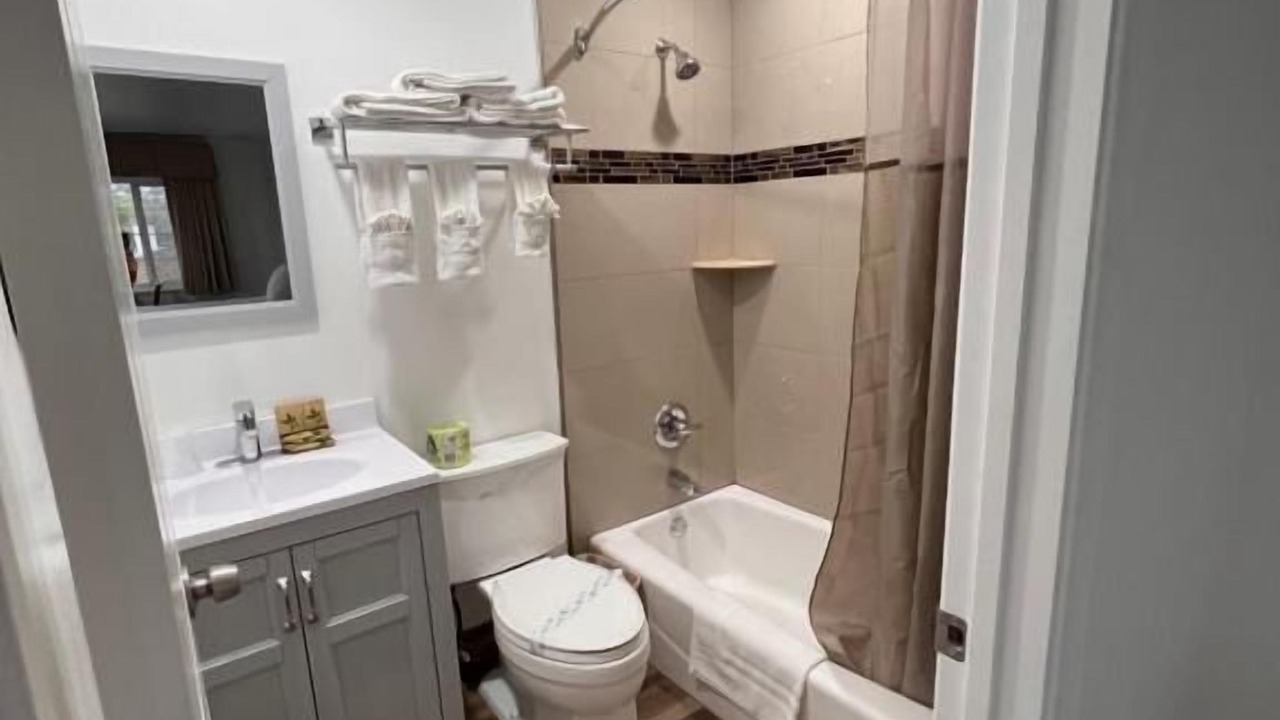 Photo of Bathroom in North State