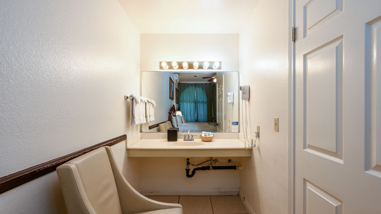 Photo of Bathroom in Avalon