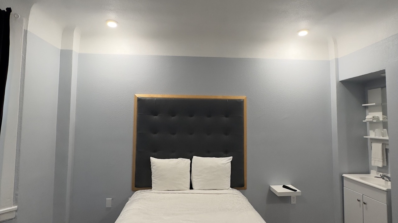 Photo of Bathroom in Mid-Market