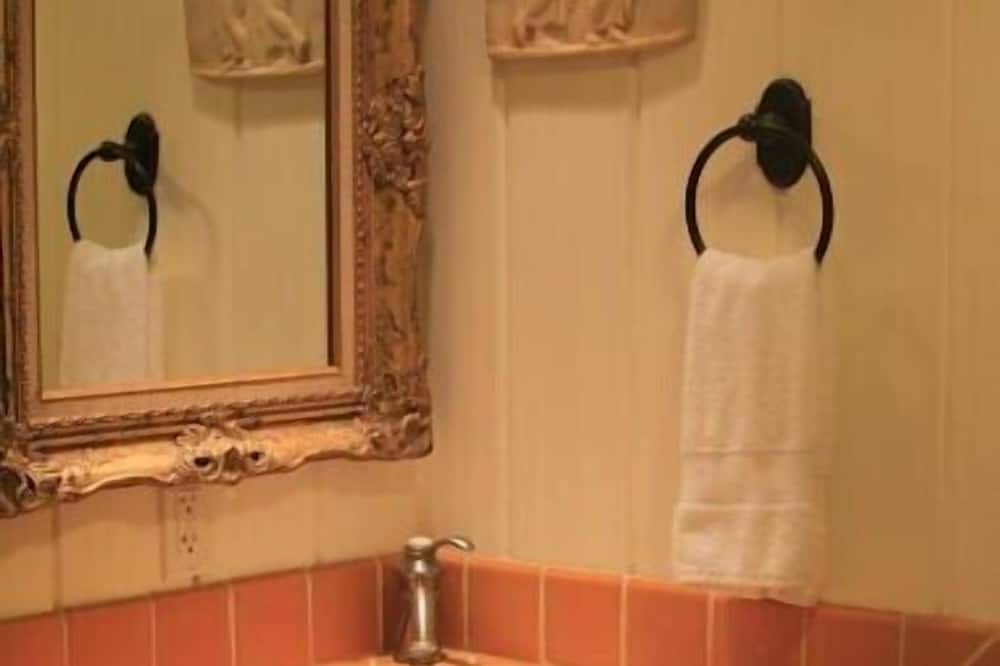 Photo of Bathroom in Monte Rio