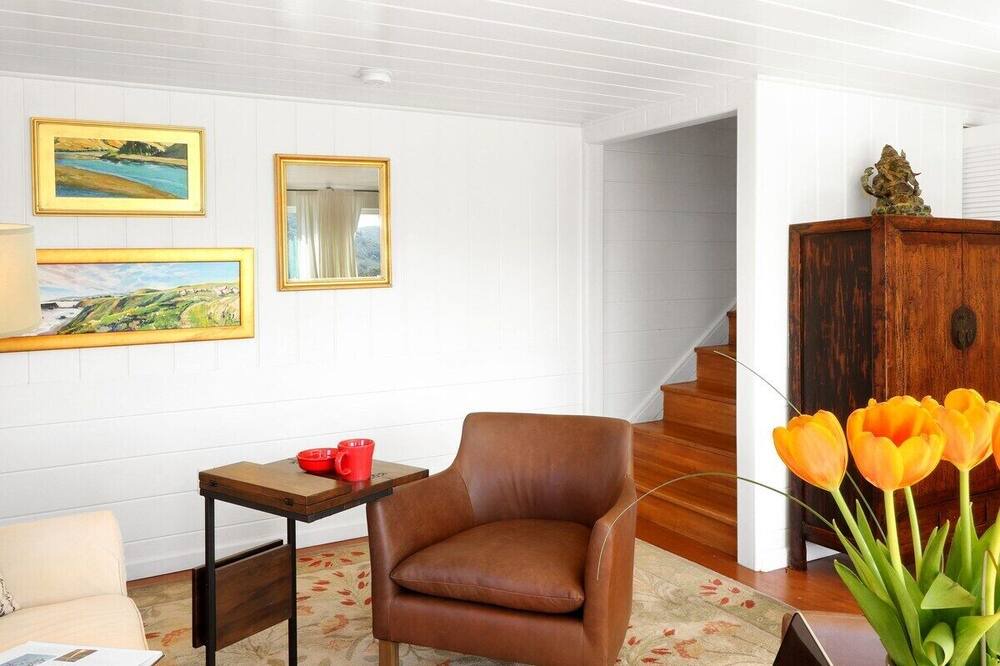 Photo of Livingroom in Monte Rio