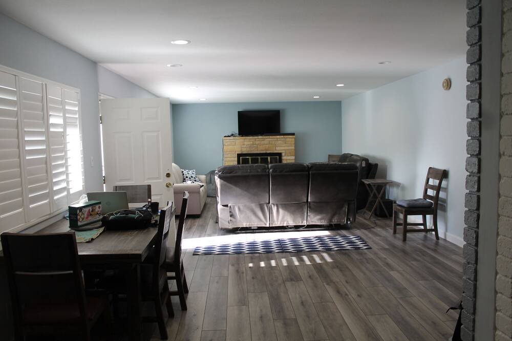 Photo of Livingroom in Plymouth