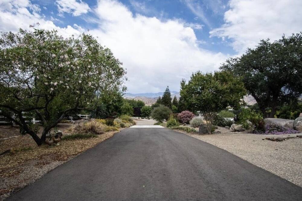 Photo of Outdoor in Springville