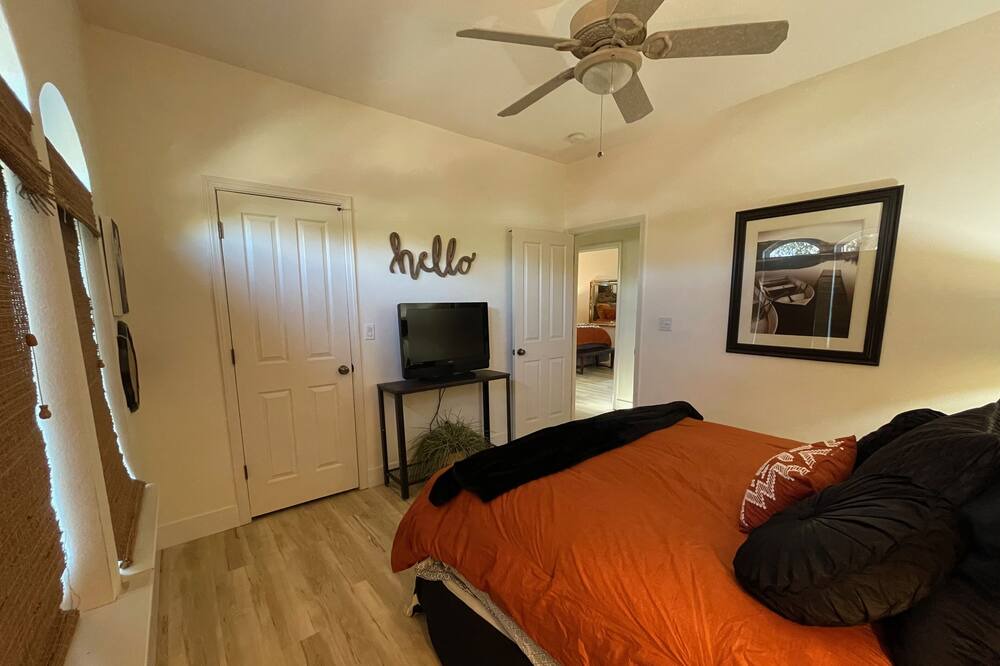Photo of Bedroom in Springville