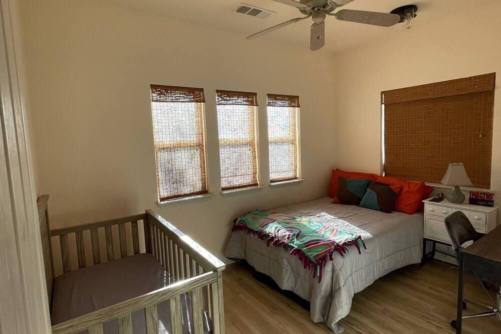 Photo of Bedroom in Springville