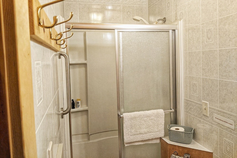 Photo of Bathroom in Glenn County