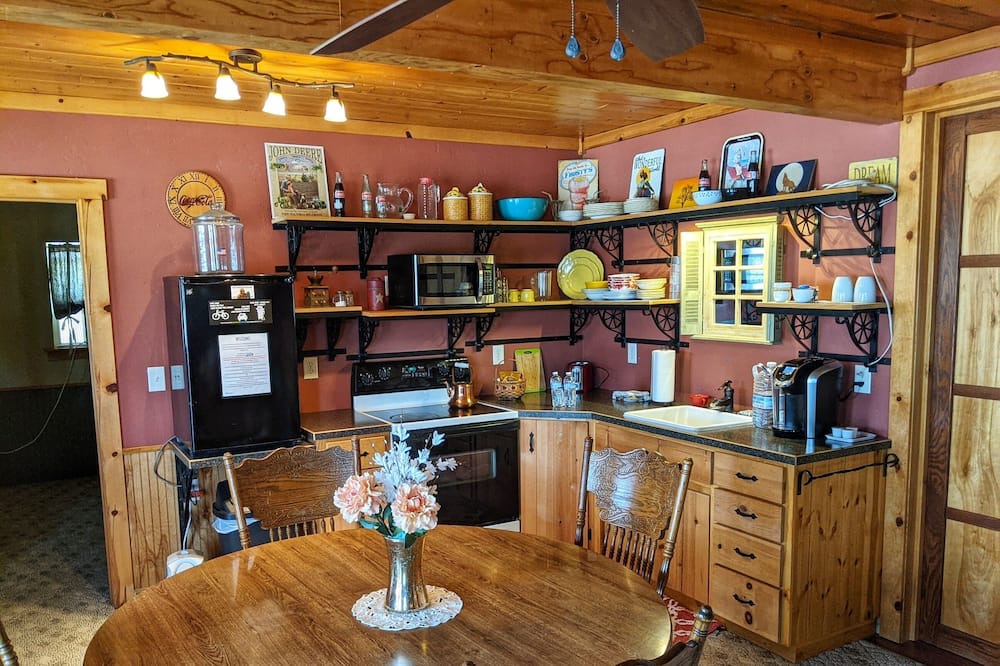 Photo of Kitchen in Glenn County
