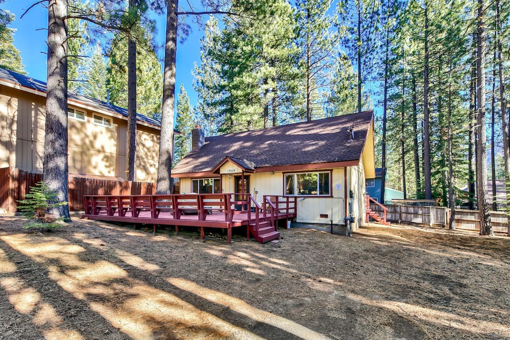 Photo of Others in Pioneer Trail