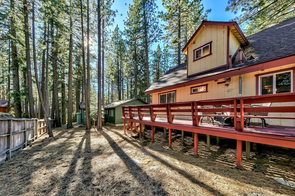 Photo of Outdoor in Pioneer Trail