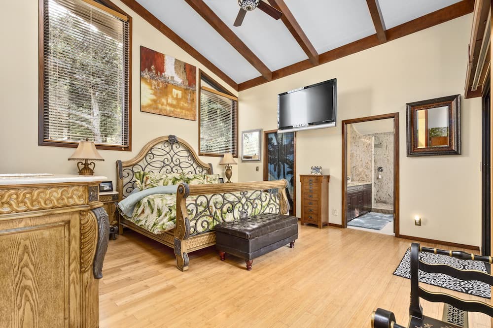 Photo of Bedroom in Santa Cruz
