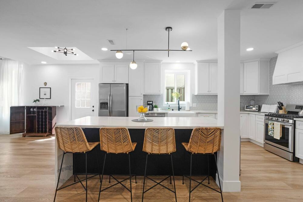 Photo of Kitchen in Sunland-Tujunga
