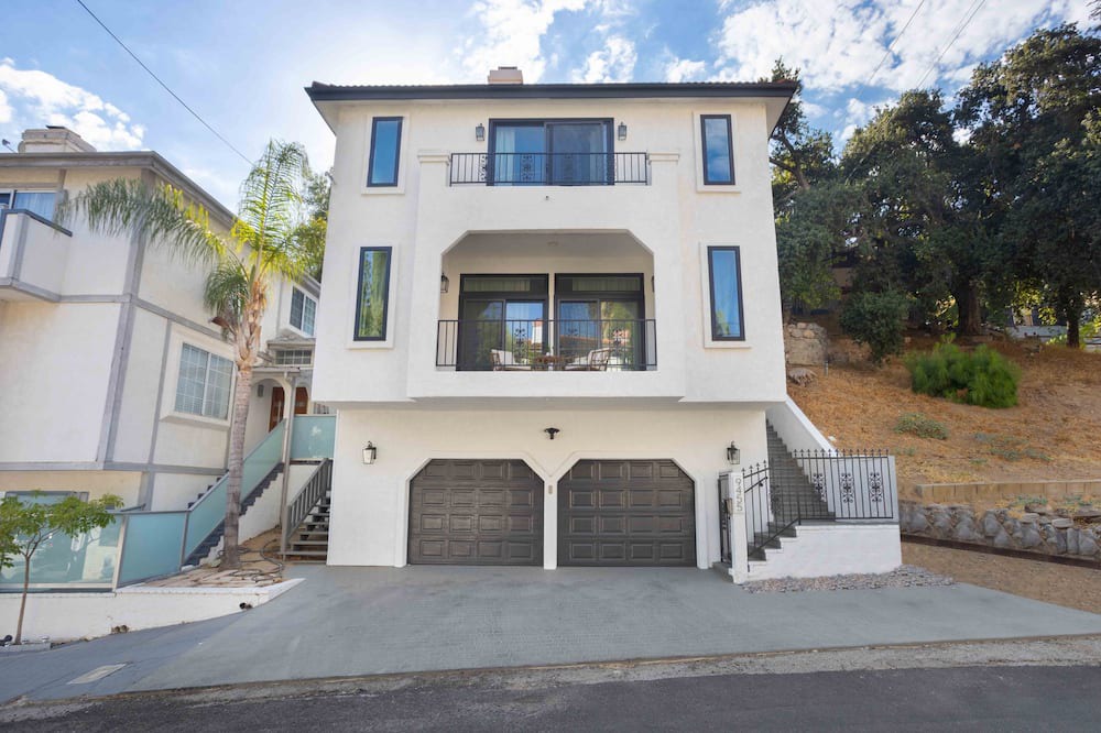 Photo of Outdoor in Sunland-Tujunga