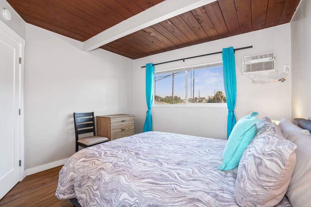 Photo of Bedroom in Logan Heights