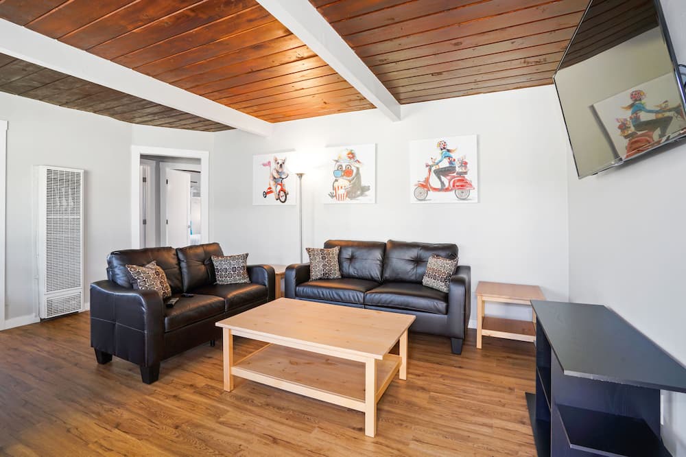 Photo of Livingroom in Logan Heights