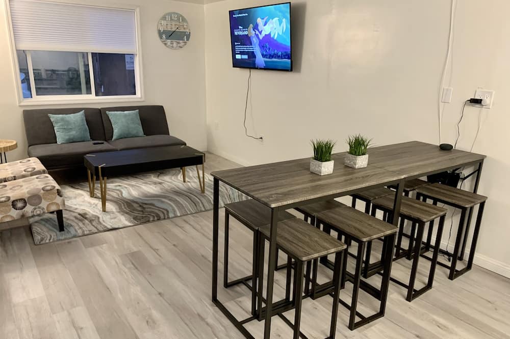 Photo of Livingroom in Sunset Beach