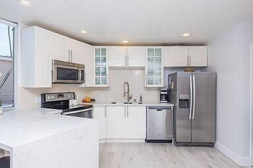 Photo of Kitchen in South Mission Beach