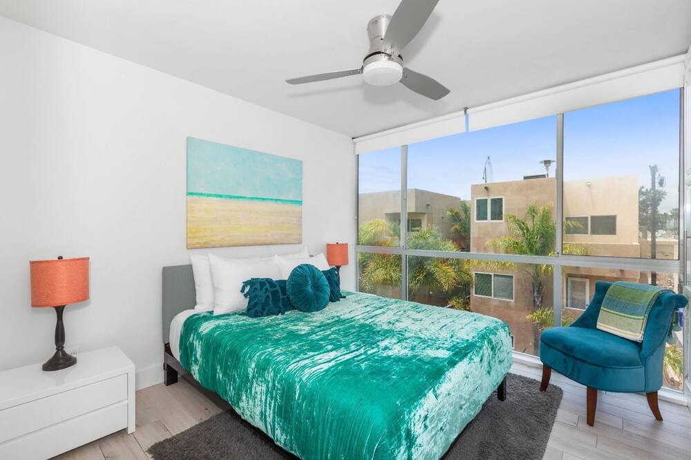 Photo of Bedroom in South Mission Beach