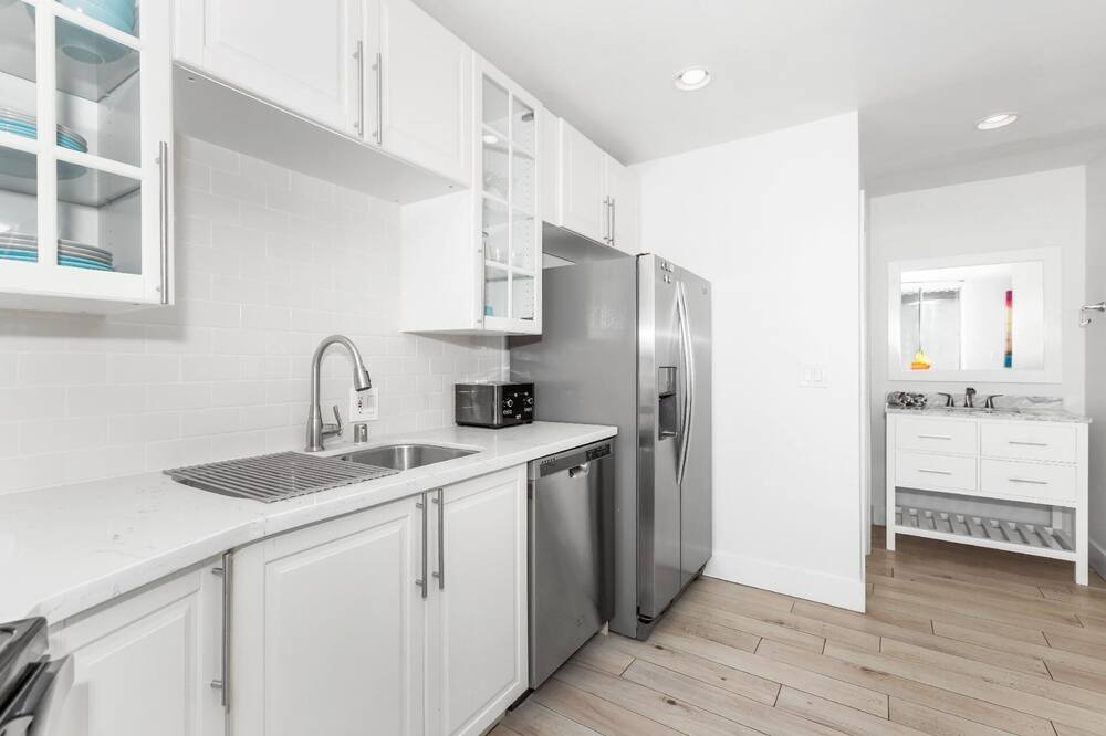 Photo of Kitchen in South Mission Beach