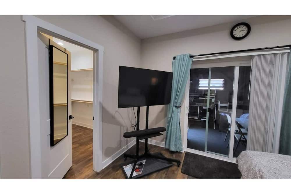 Photo of Bedroom in East Hemet
