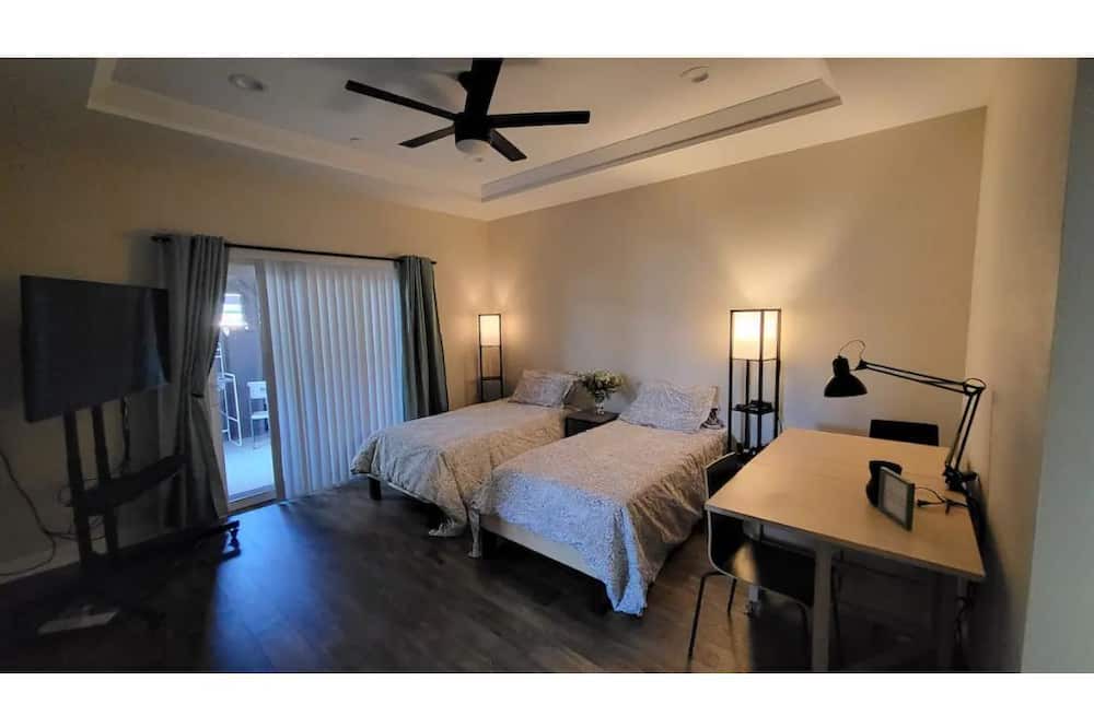 Photo of Bedroom in East Hemet