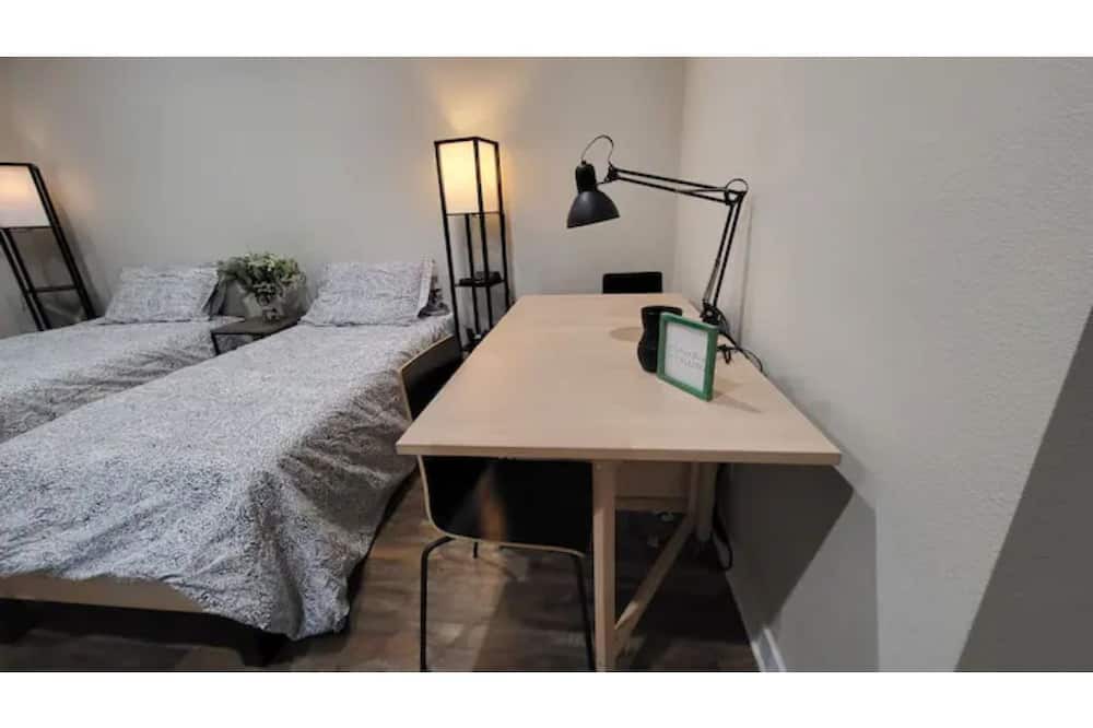 Photo of Bedroom in East Hemet