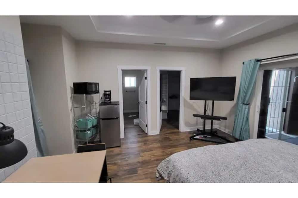 Photo of Bedroom in East Hemet