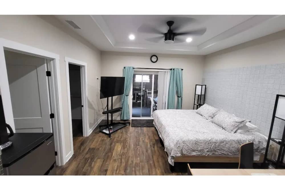 Photo of Bedroom in East Hemet