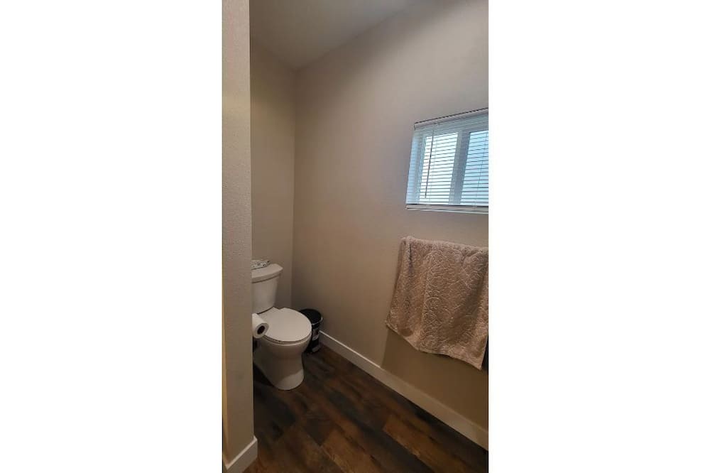 Photo of Bathroom in East Hemet