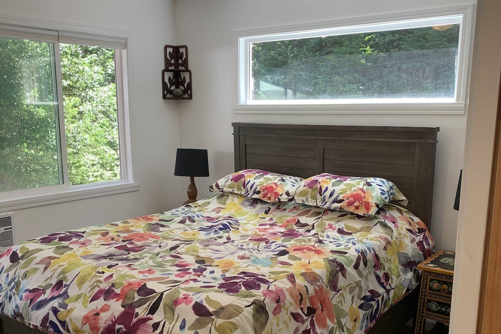Photo of Bedroom in Cazadero