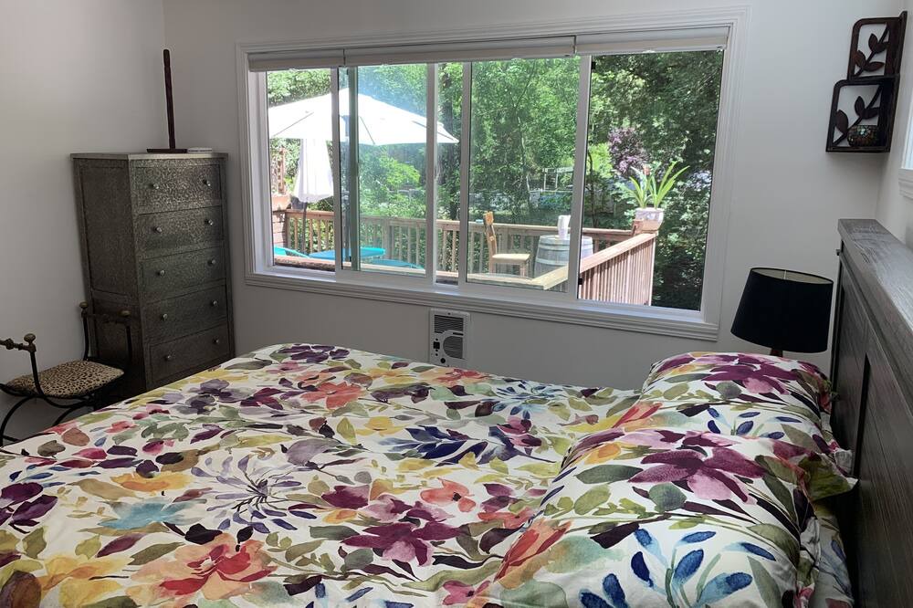 Photo of Bedroom in Cazadero