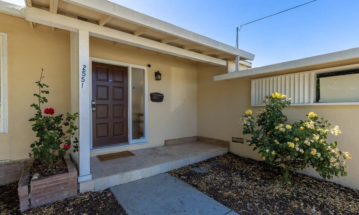 Photo of Outdoor in East Palo Alto