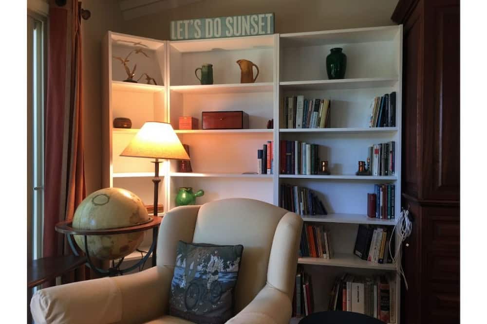 Photo of Livingroom in Carmel