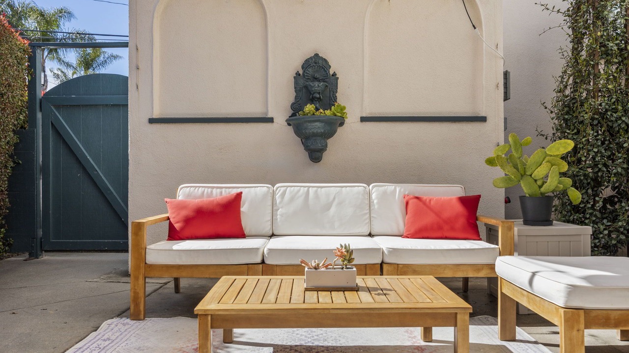 Photo of Patio Balcony in Bel Air