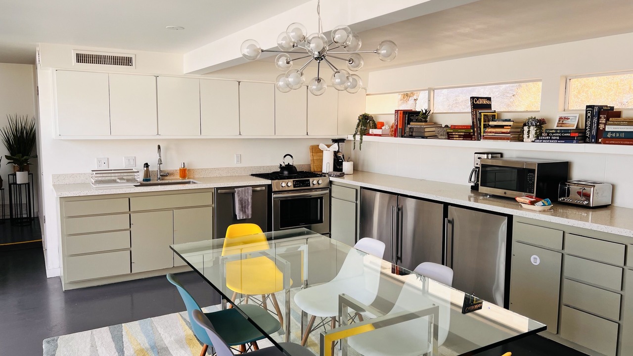 Photo of Kitchen in Canyon Corridor