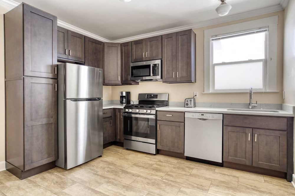 Photo of Bedroom in Burlingame