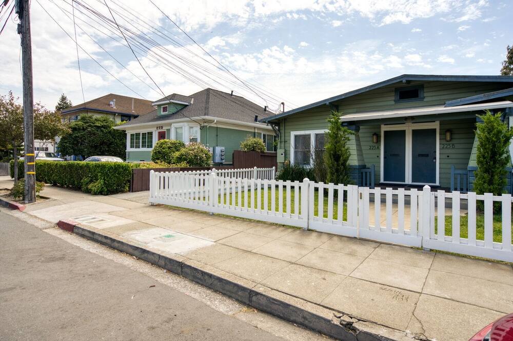 Photo of Others in Burlingame