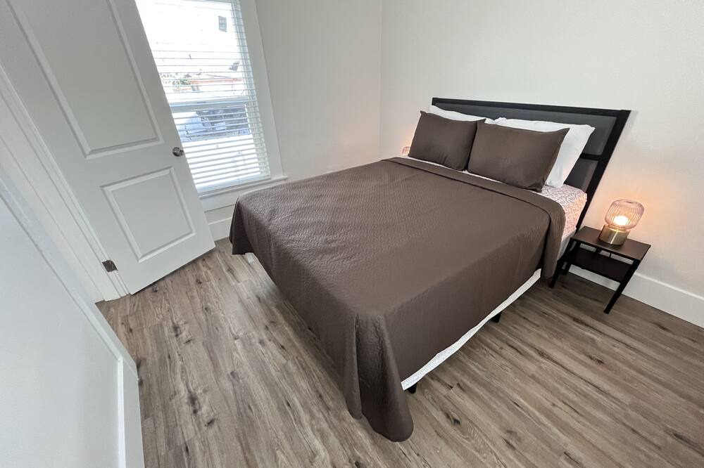Photo of Bedroom in National City