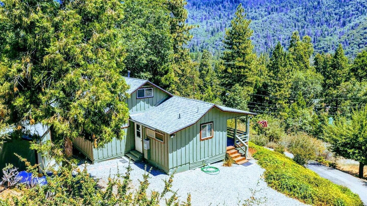 Photo of Outdoor in Springville