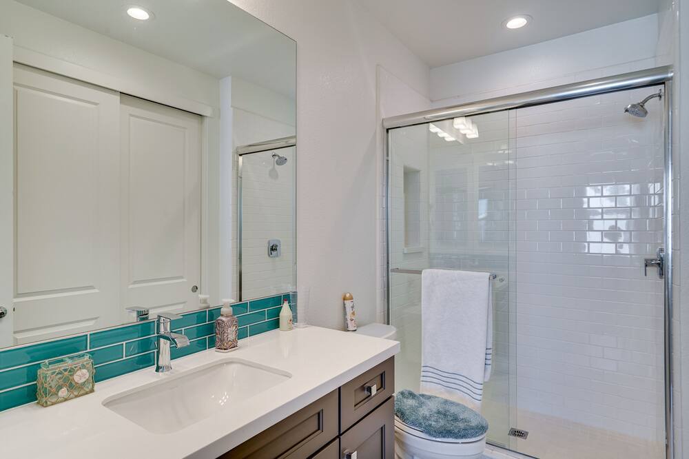 Photo of Bathroom in Bethel Island