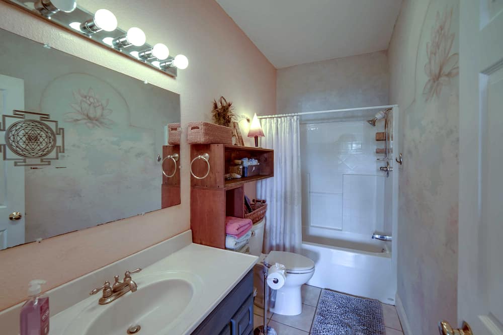 Photo of Bathroom in Ukiah