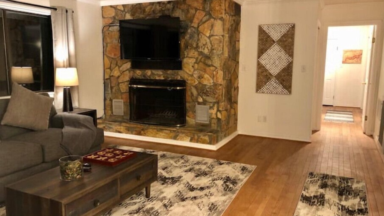 Photo of Livingroom in Midpines