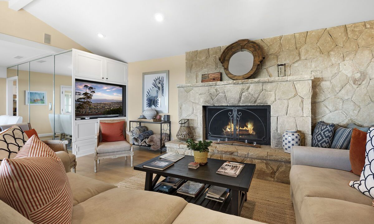 Photo of Livingroom in Upper Riviera