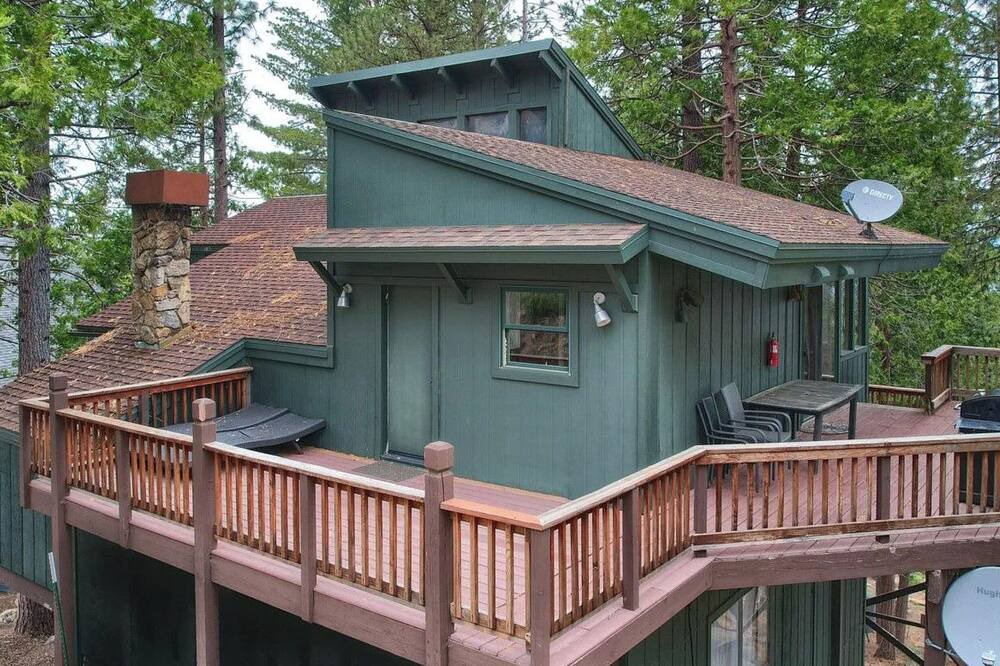 Photo of Outdoor in Yosemite West