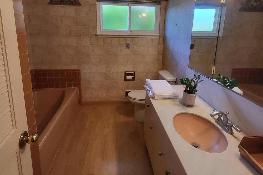 Photo of Bathroom in Arden-Arcade