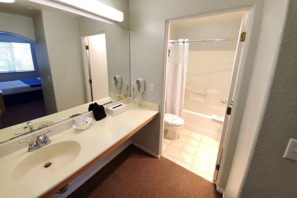 Photo of Bathroom in Oceano