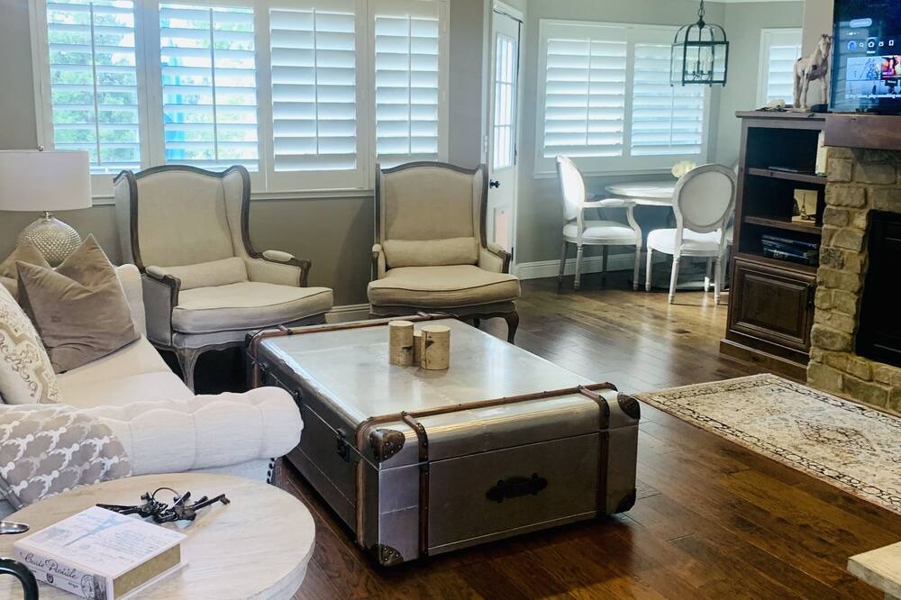 Photo of Livingroom in San Ramon